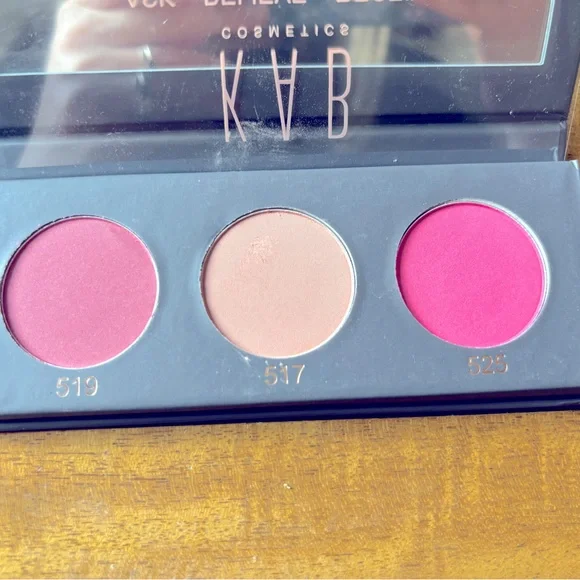 KAB Cosmetics BlushMeUp Palette - Vanilla Bean - Picture 3 of 4